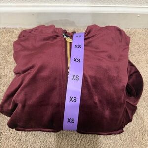 “New” Burgundy Velvet Jacket sizeXS